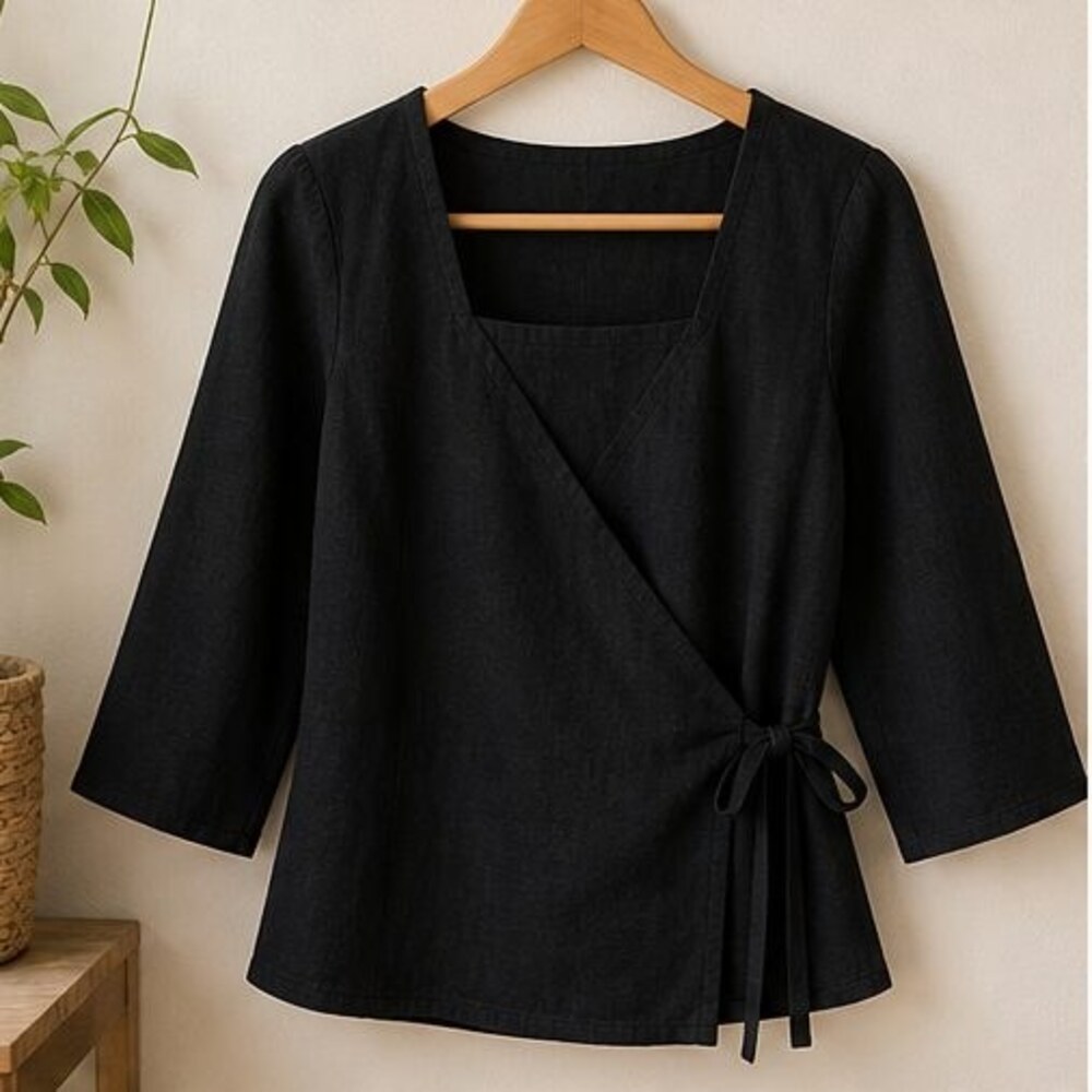 Black Puff Sleeve Top